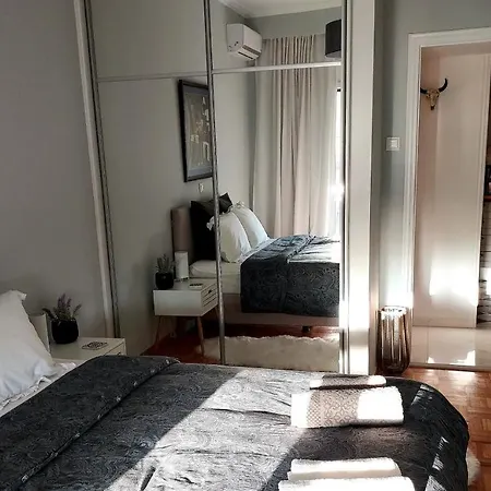 Fully Equiped Design Apartment With Excellent View/ Easy Parking-3